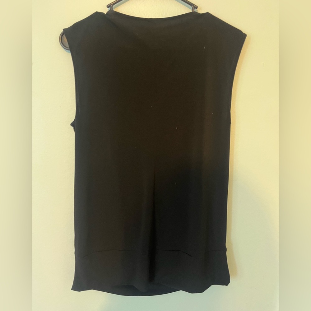 Jennifer Lopez Black Draped Sleeveless Blouse - Picture 2 of 4